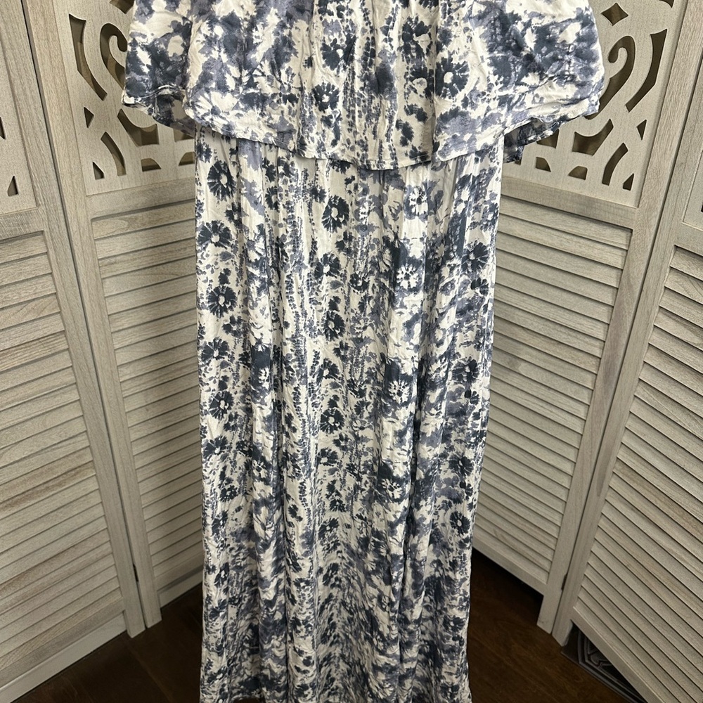 Tie-Waist Blue and White Floral Maxi Dress - Picture 6 of 7